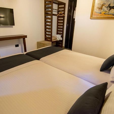 Kale Guesthouse จีโรคาสเตอร์ ภายนอก รูปภาพ