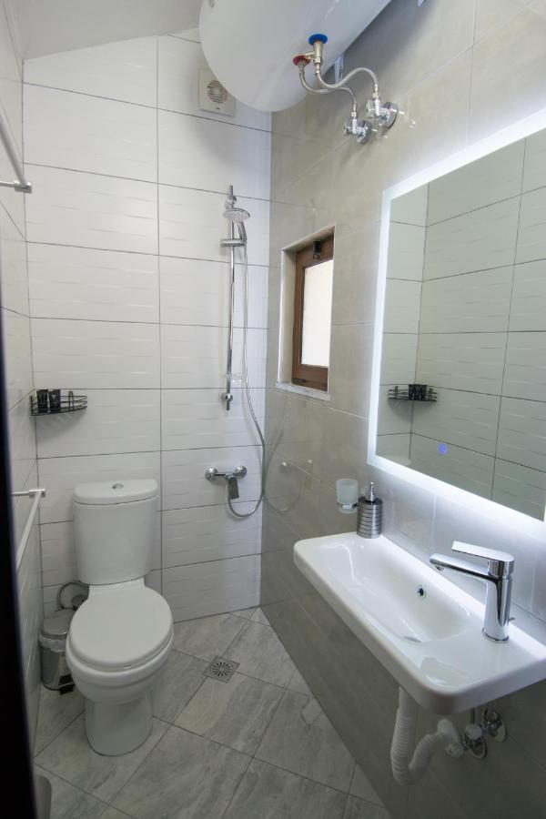 Kale Guesthouse จีโรคาสเตอร์ ภายนอก รูปภาพ